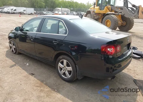 2009 Volkswagen Jetta Se/Sel from USA, damaged, VIN 3VWRZ71K29M078499